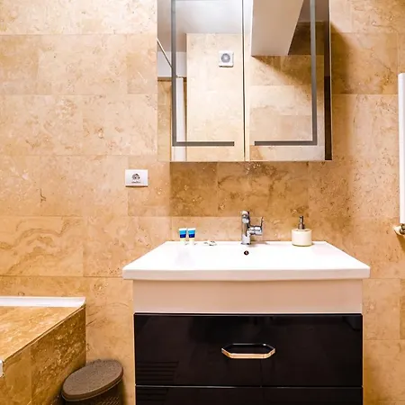 Solid Luminita Apartment *